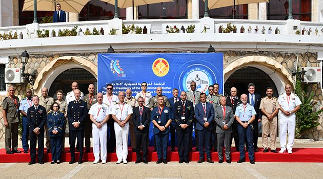 وزير الدفاع يفتتح الملتقى الحواري لمبادرة 5 زائد 5 دفاع