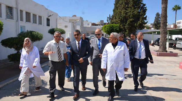 والي سوسة يتفقّد المبيتات والمطاعم والأحياء الجامعية (صور)