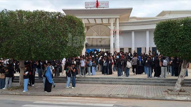 الحمامات: تلاميذ معهد يرفضون الالتحاق بالدراسة