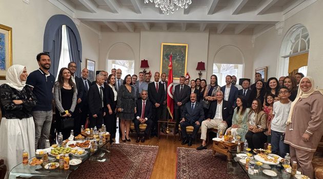 وزير الخارجية يلتقي في واشنطن بعدد من أبناء الجالية التونسية 