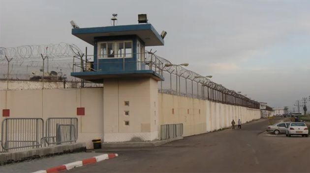 نشطاء أسطول الصمود العالمي يمثلون أمام محكمة خاصّة بسجن 'سهرونيم' في صحراء النقب 