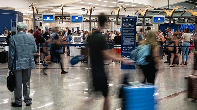 حالة إرباك بمطارات وشركات طيران كبرى اثر عطل تقني بمنصة لمايكروسوفت 