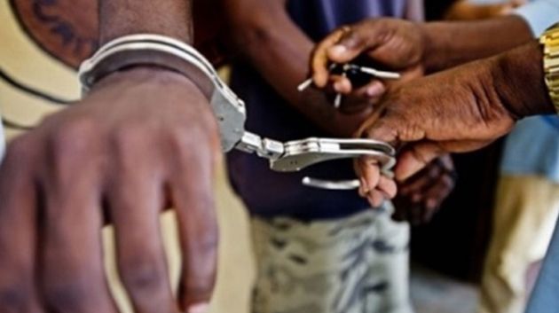 وفاة كهل بعد سقوطه من سطح منزله في المهدية: إيقاف 5 أشخاص من عائلته