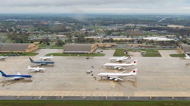 يسافر عبرها كبار المسؤولين الأميركيين ... طرد مشبوه يربك قاعدة