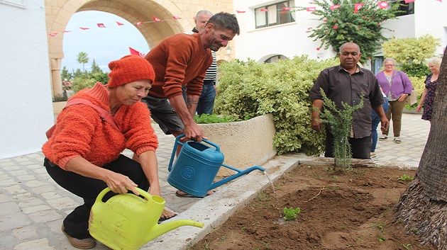 الإحتفال بعيد الشجرة بمرسى القنطاوي (صور)