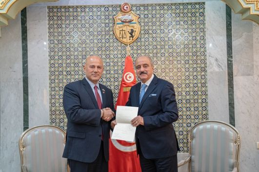 وزير الخارجية يتسلم نسخة من أوراق اعتماد سفير الولايات المتحدة الامريكية الجديد لدى تونس