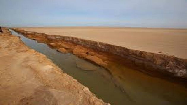 وزير الدفاع: الساتر الترابي أثبت نجاعته في الحدّ من التهريب