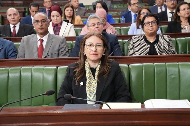 وزيرة المالية تكشف عن تفاصيل تتعلق بالانتدابات المقررة لسنة 2026