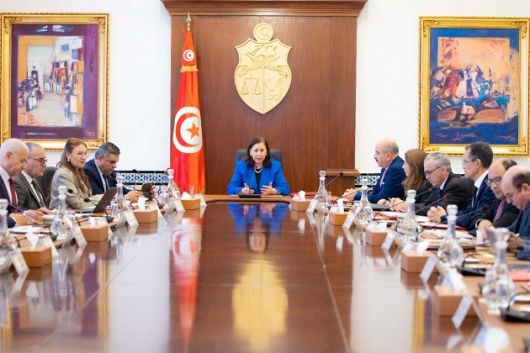 مجلس وزاري مضيق يناقش منظومة الاستثمار ويوصي بتقليص التراخيص أو حذف بعضها