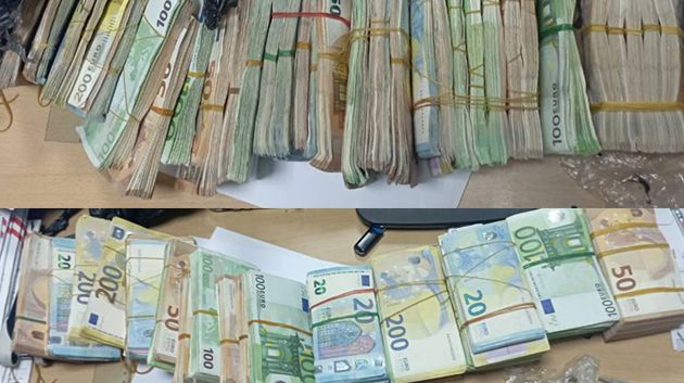الديوانة: إحباط محاولة تهريب عملة أجنبية بقيمة تناهز 700 ألف دينار