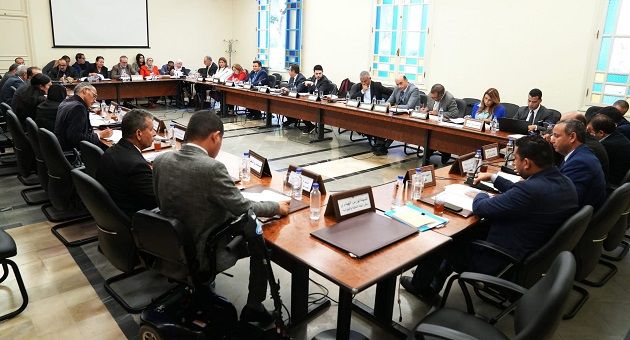 لجنة المالية والميزانية تشرع في مناقشة فصول مشروع قانون المالية لسنة 2026 فصلا فصلا