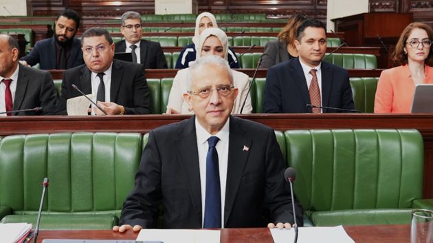 نواب يطالبون بإحداث كليّات طب ومدارس عليا للتمريض في عدد من الجهات 