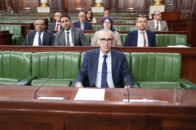 وزير الشؤون الاجتماعية يوضح بخصوص عدد من المسائل التي طرحها النواب