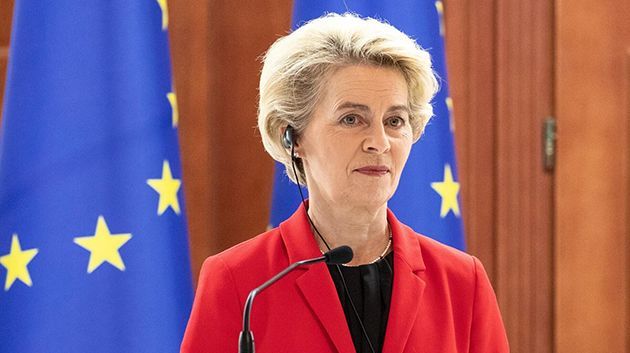 رئيسة المفوضية الأوروبية تعلّق على مشروع الربط الكهربائي البحري بين تونس وإيطاليا