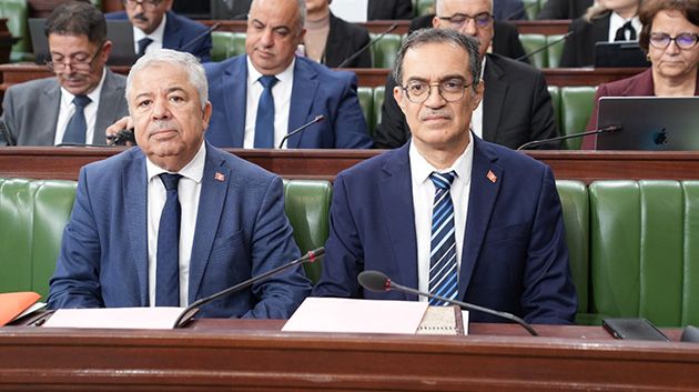 وزير الفلاحة: الترفيع في نسق وضع الأسمدة إلى حواليْ 1400 طن 