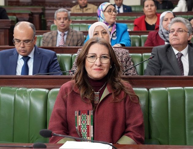 رفع الجلسة العامة بالبرلمان بطلب من وزيرة المالية