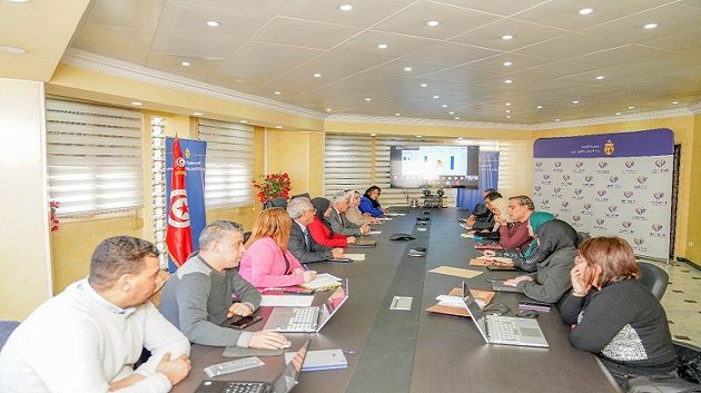 العمل على إعداد مذكّرة عمل موحّدة بخصوص تطبيق الأحكام والقرارات الجديدة المتعلّقة بالشركات الأهليّة