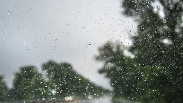 اليوم: أمطار متفرّقة تكون مؤقتاً رعدية و أحياناً غزيرة