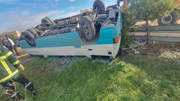 انقلاب حافلة في الجزائر: وفاة طفل وإصابة 15 شخصا بينهم حالات حرجة