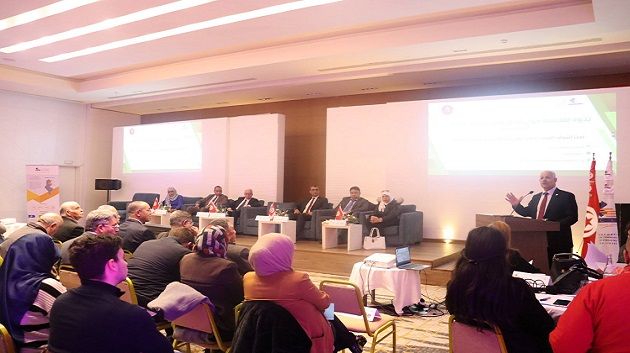 وزير التجارة يؤكد حرص الدولة على مساندة المؤسسات الناشطة في مجال زيت الزيتون