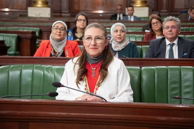 مشروع قانون المالية 2026.. وزيرة المالية تطلب رفع الجلسة العامة المسائية بعد اسقاط عدد من الفصول