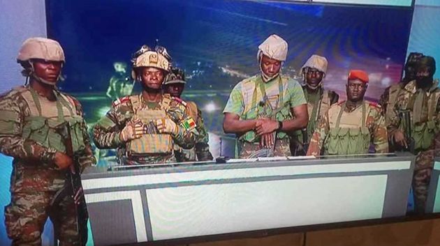 بنين: عسكريّون يعلنون إقالة الرئيس والسيطرة على الحكم