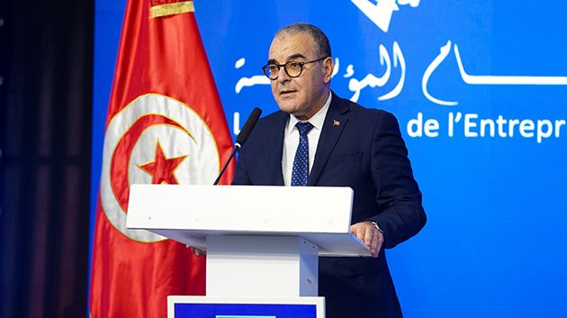 وزير الإقتصاد: 'من الضروري ربط المؤسسات بمراكز البحث والتكوين المهني والجامعي'