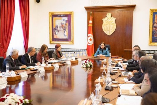 رئيسة الحكومة تشرف على جلسة عمل وزارية لاتخاذ قرارات بخصوص