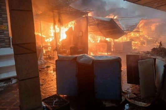 المغرب.. حريق هائل يلتهم سوق تمور