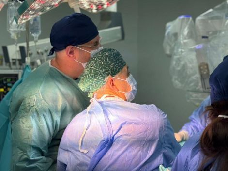 نجاح عمليات الأولى من نوعها في تونس لجراحة الكُلى والبروستاتا بالروبوت