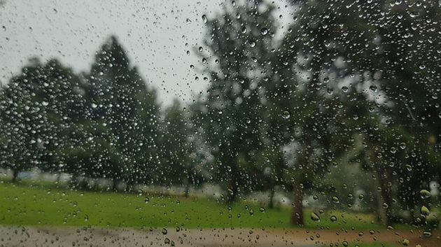 طقس اليوم: سحب عابرة مع أمطار ضعيفة