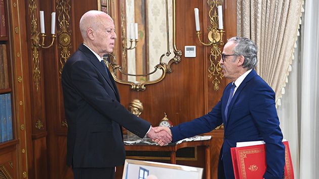 وضعية 'الكنام' أبرز محاور لقاء رئيس الجمهوريّة بوزير الشّؤون الاجتماعية