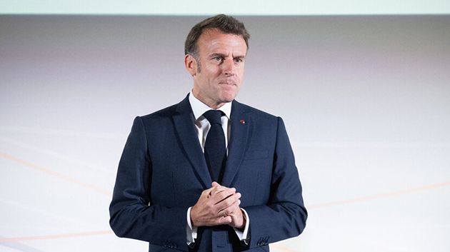 الرئاسة الفرنسيّة توضّح سبب احتقان عين ماكرون