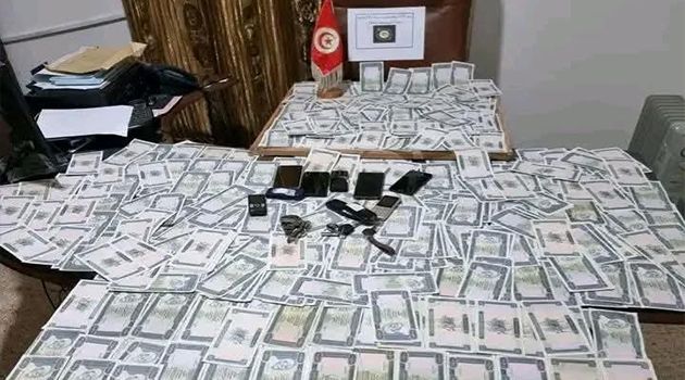 قفصة.. تفكيك شبكة تنشط في تدليس العملة