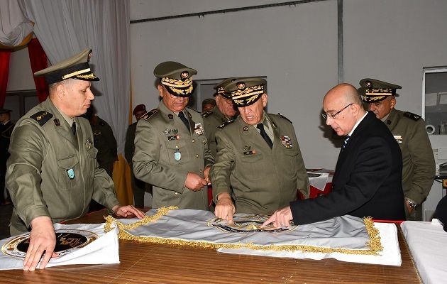 وزير الدفاع يؤدّي زيارة تفقّد إلى الإدارة العامة للّباس والتموين