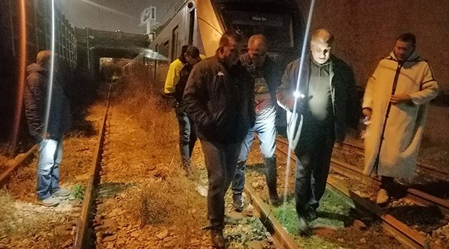 والي المنستير يعاين حادث خروج قطار عن السكة