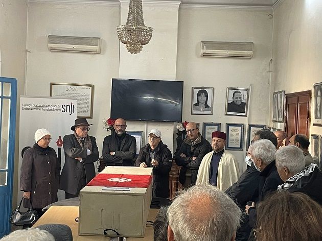 نقابة الصحفيين التونسيين تحتضن موكب تأبين الراحل كمال العبيدي