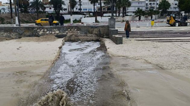 بلدية سوسة: تسريح نقطة تجمّع مياه الأمطار في الكرنيش (فيديو)