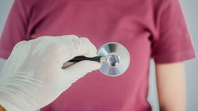 ماهي الأعراض الأوليّة للجلطة القلبيّة؟ وكيف تتعامل معها؟