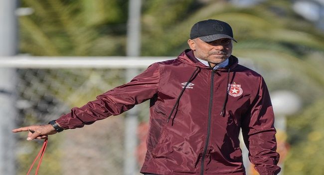 النجم الساحلي: انهاء العلاقة التعاقدية مع المدرب محمد المكشر