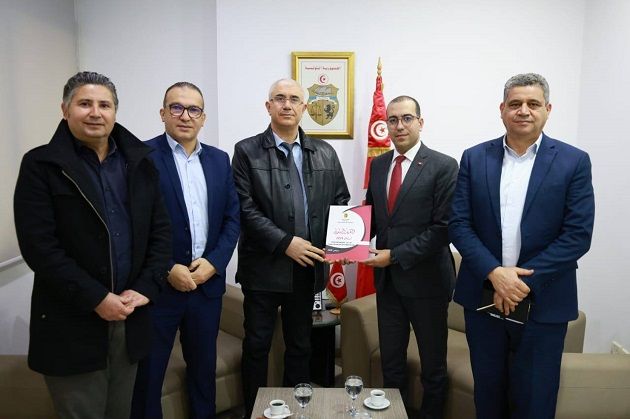 كاتب الدولة المكلف بالانتقال الطاقي يتسلم التقرير السنوي للهيئة العامة لمراقبة المصاريف العمومية