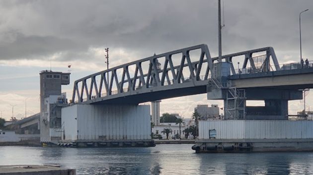 بنزرت: إقرار فتحة استثنائية للجسر المتحرّك غدا صباحا
