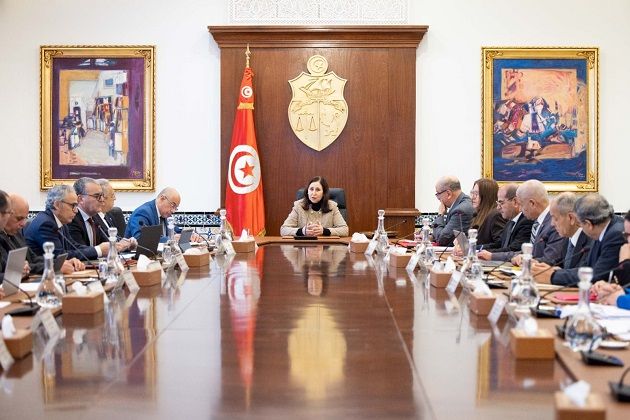 مجلس وزاري مُضيّق ينظر في مشروع تحويل الديون التونسية إلى مشاريع تنموية 