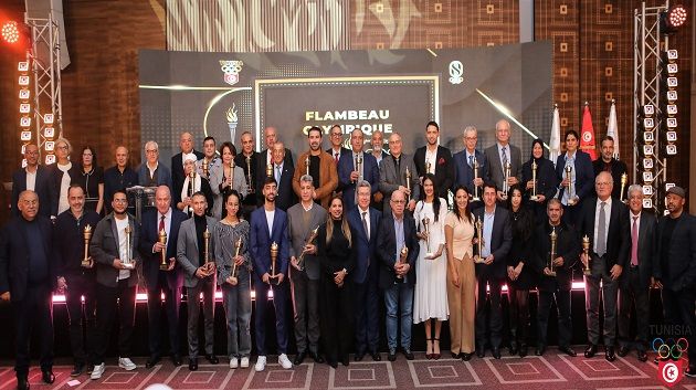 قائمة المتوجين بالمشعل الأولمبي (صور)