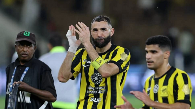 بنزيما يرفض المشاركة مع اتحاد جدة بسبب عقده الجديد