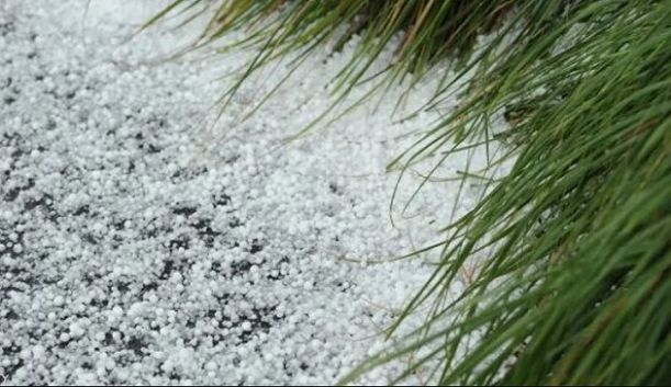 الطقس الليلة.. أمطار رعدية مع تساقط البرد