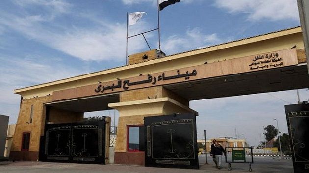 معبر رفح يفتح أبوابه