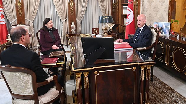 سعيّد يدعو شركتيْ 'سنيت' و'سبرولس' إلى الإسراع بإنجاز أحياء جديدة