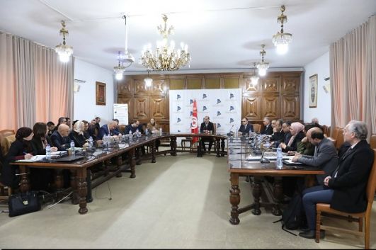 جلسة عمل حول مشروع حماية هضبة سيدي بوسعيد من الانزلاقات