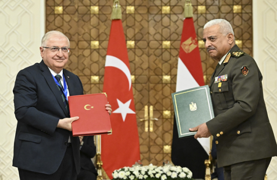 مصر وتركيا تتفقان على إنشاء مصنع لإنتاج ذخائر المدفعية بعيدة المدى